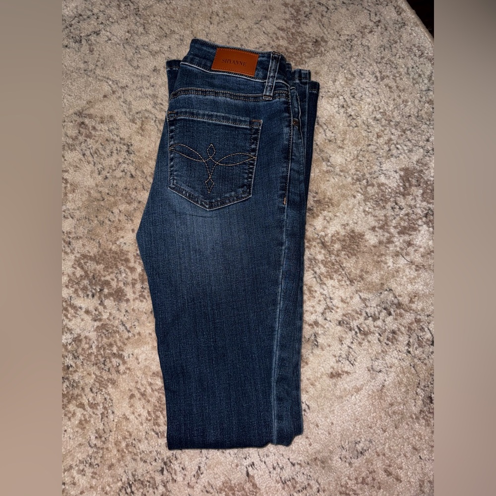 Shyanne Mid Rise Women's Classic Boot Cut Jeans - Picture 3 of 5